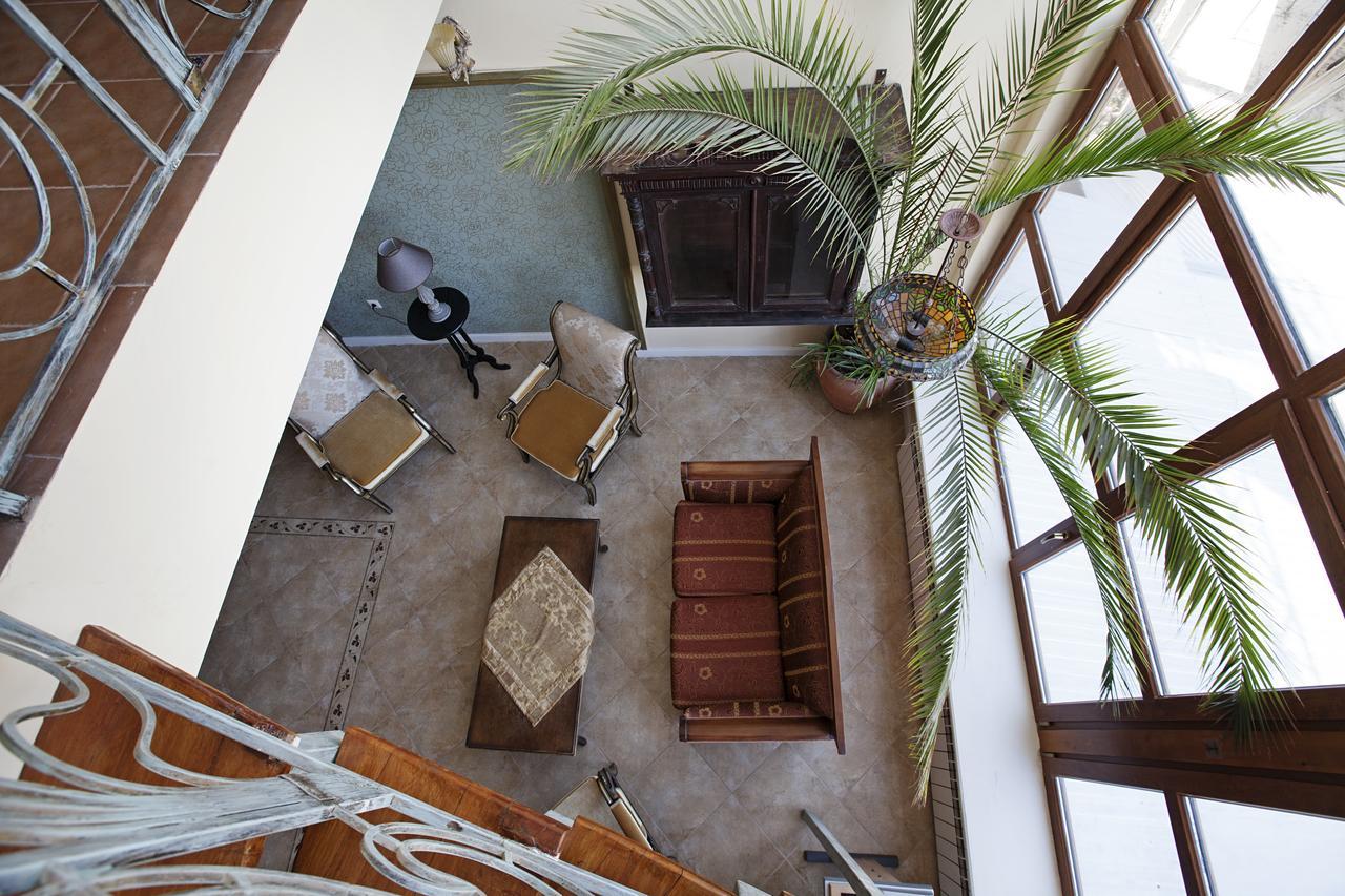 Caravan Villa Tbilisi Exterior foto